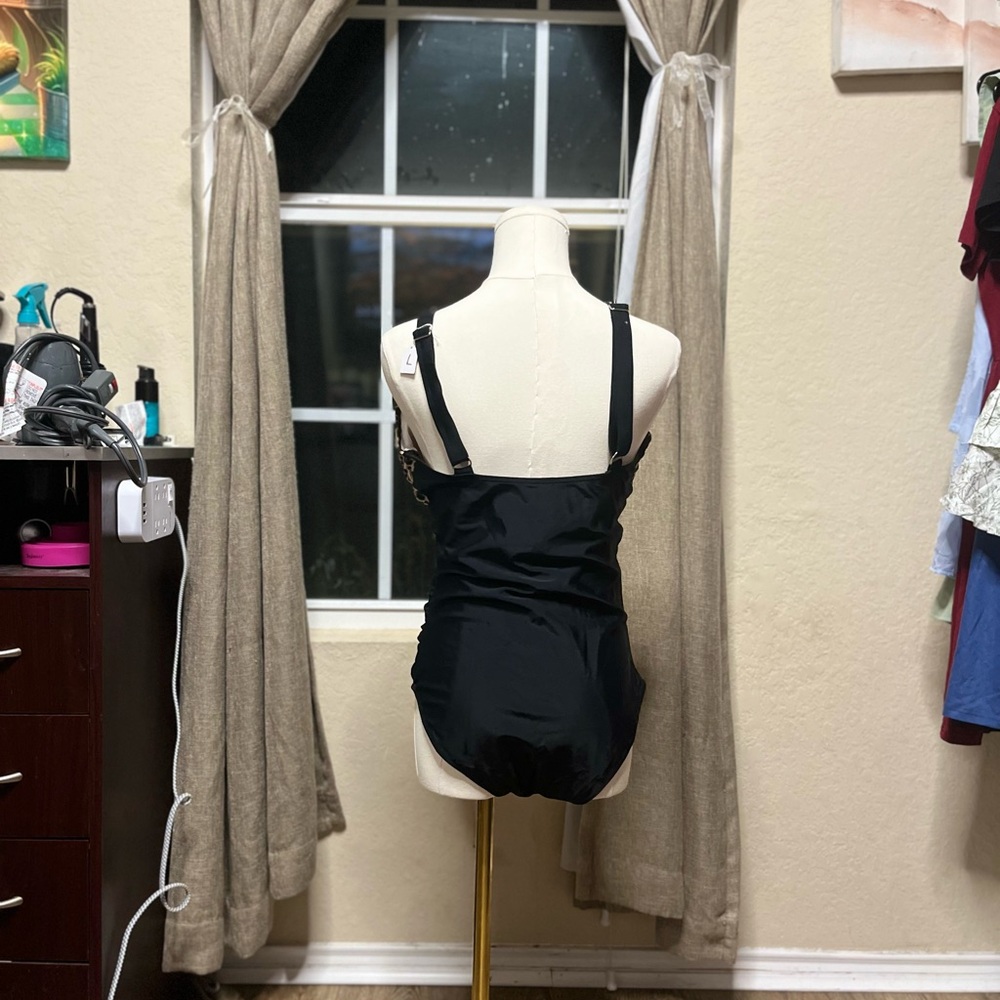 One piece Leopard print and black swimsuit
